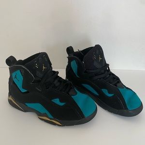 Jordan Retro 6 Kids Sneakers